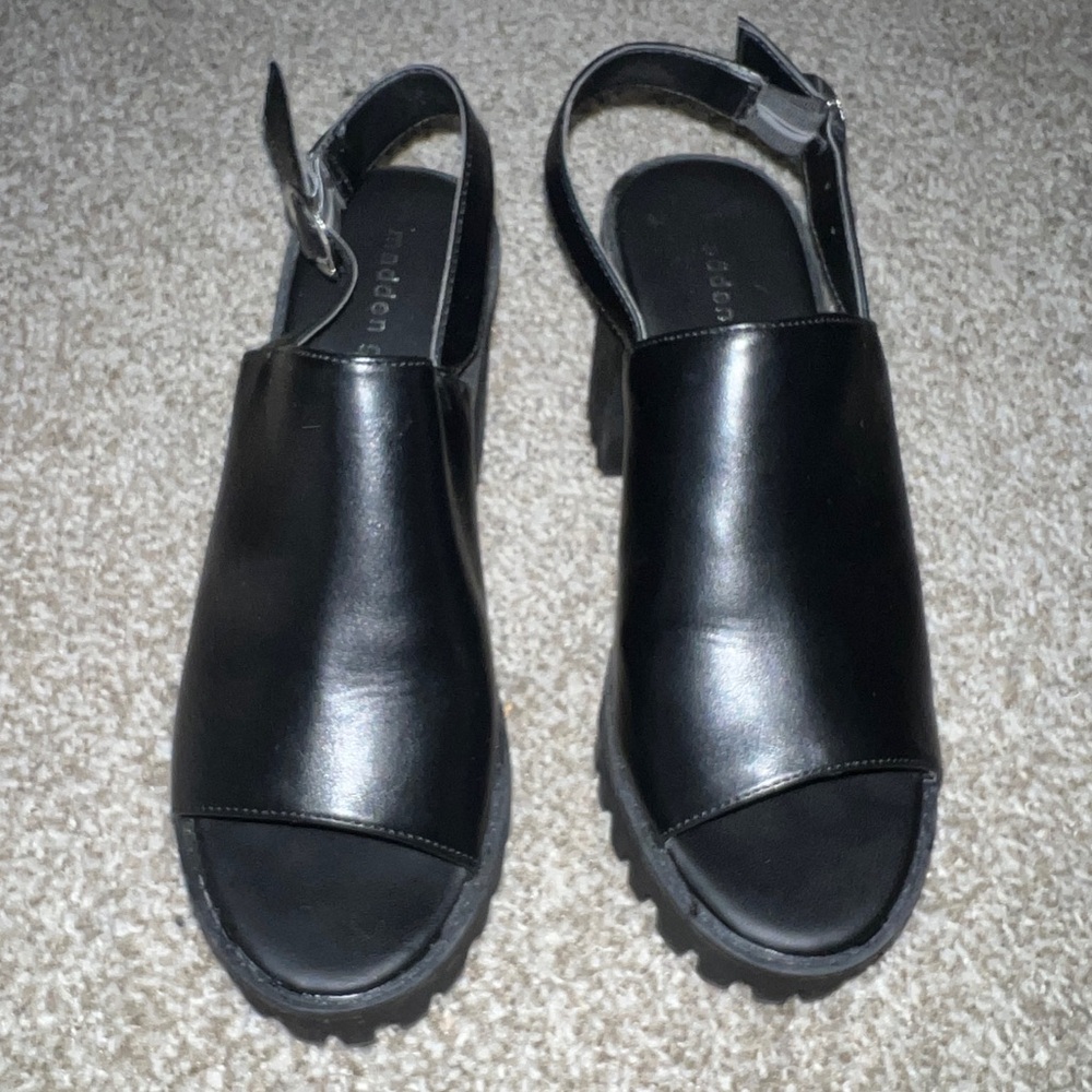 Black Steve Madden Heels, size 8.5